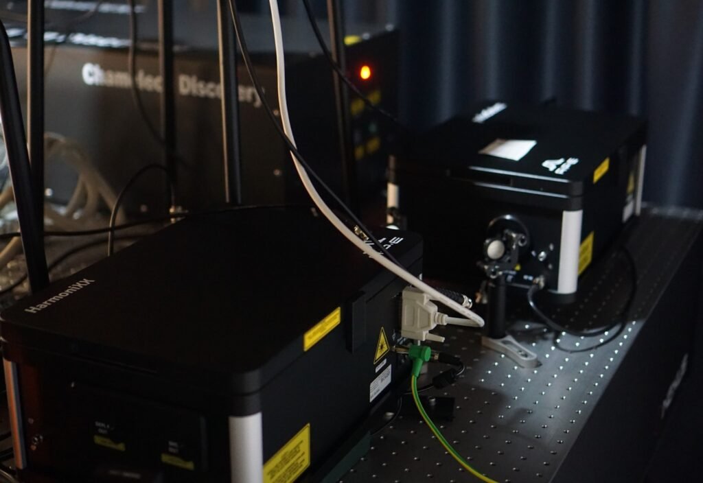 Coherent Chameleon Discovery femtosecond laser system